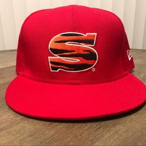 SUPREME fitted cap